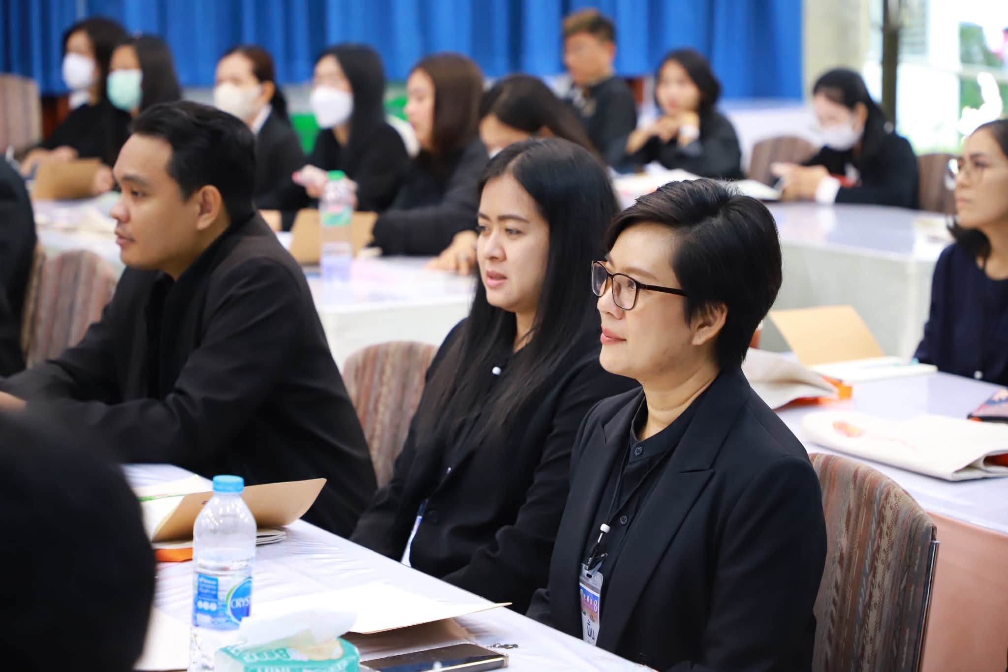title - รองเลขาธิการ ส.ป.ก. เปิดอบรมหลักสูตร นปต. รุ่นที่ 8 ดันข้าราชการเปลี่ยนบทบาทสู่ “ผู้นำทีม” พร้อมขับเคลื่อนยุทธศาสตร์ชาติ
